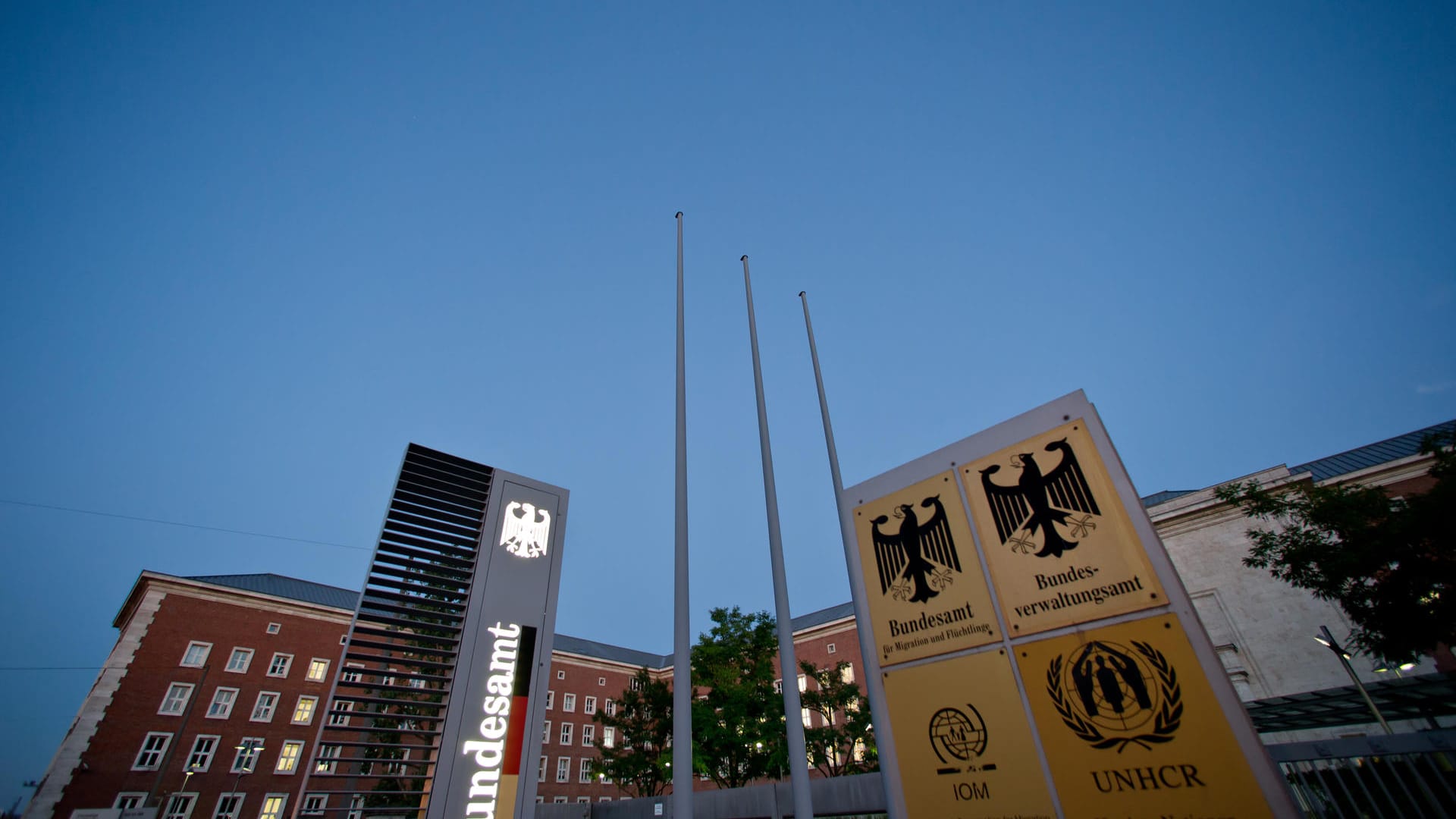 Außenansicht vom Bundesamt für Migration und Flüchtlinge (BAMF) Außenansicht vom Bundesamt für Migration und Flüchtlinge (BAMF)