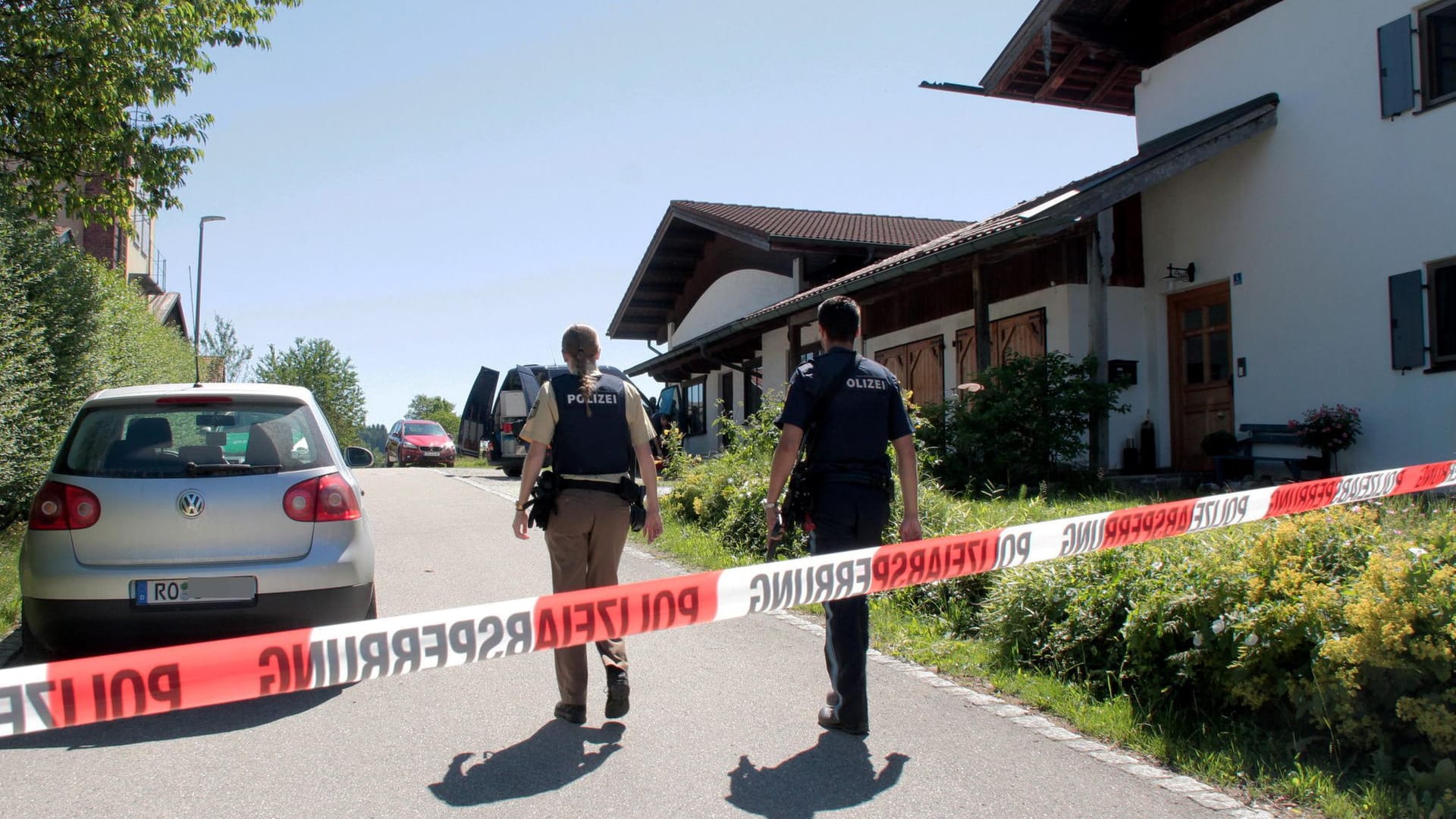 Das achtjährige Kind kam zunächst noch in ein Krankenhaus, starb dort aber. Das achtjährige Kind kam zunächst noch in ein Krankenhaus, starb dort aber.