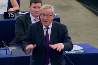 Juncker entschuldigte sich für folgende Aussage im Europaparlament: "Das Europaparlament ist lächerlich, sehr lächerlich."
