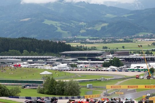 Der Große Preis von Österreich wird auf der Rennstrecke in Spielberg ausgefahren.