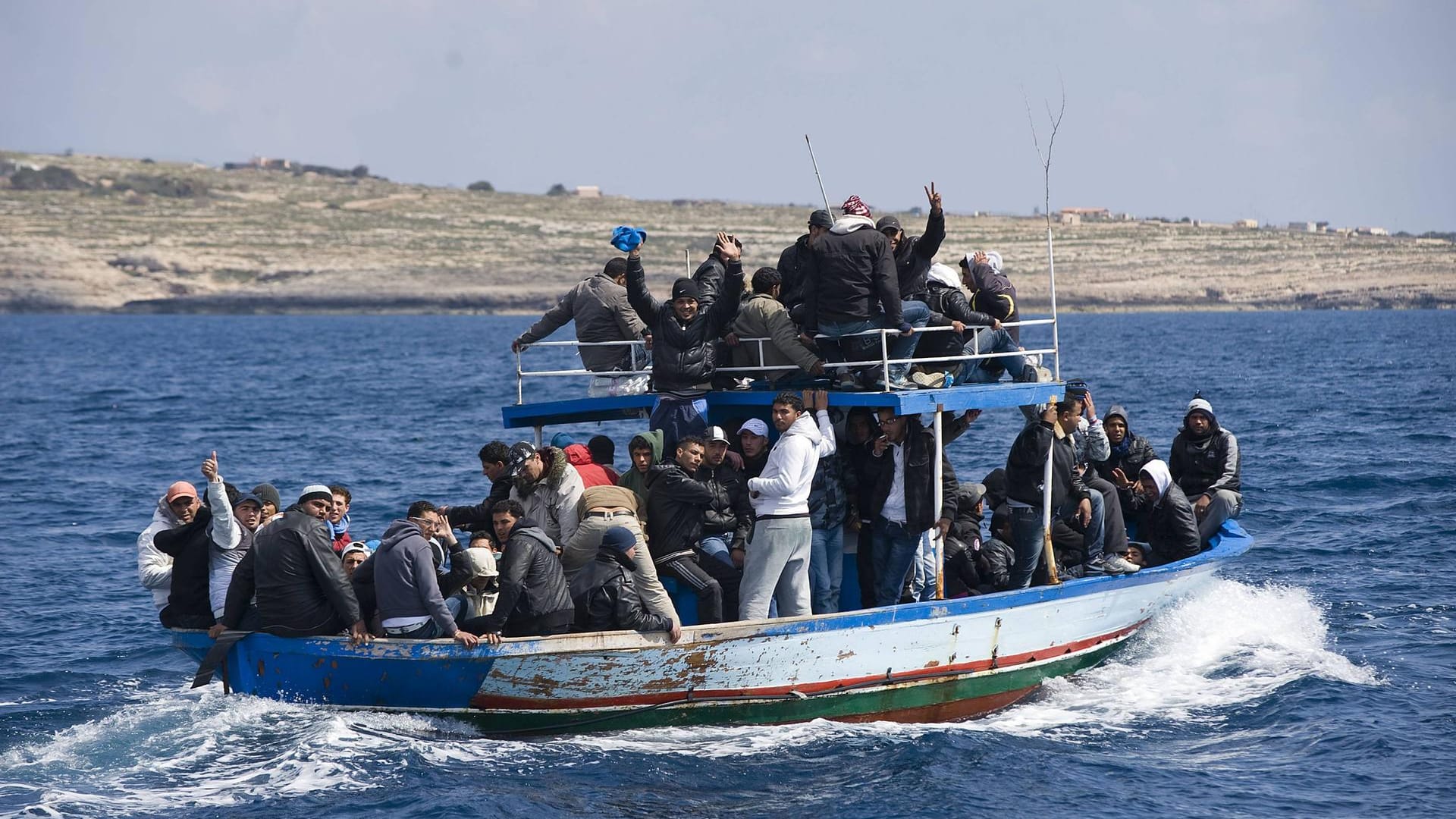 Bereits 85 000 Flüchtlinge sind 2017 in Italien angekommen. Auch die Migrationsgipfel in Tallin und Rom werden an der Flüchtlingsproblematik auf dem Mittelmeer wohl nichts ändern. (Archiv)