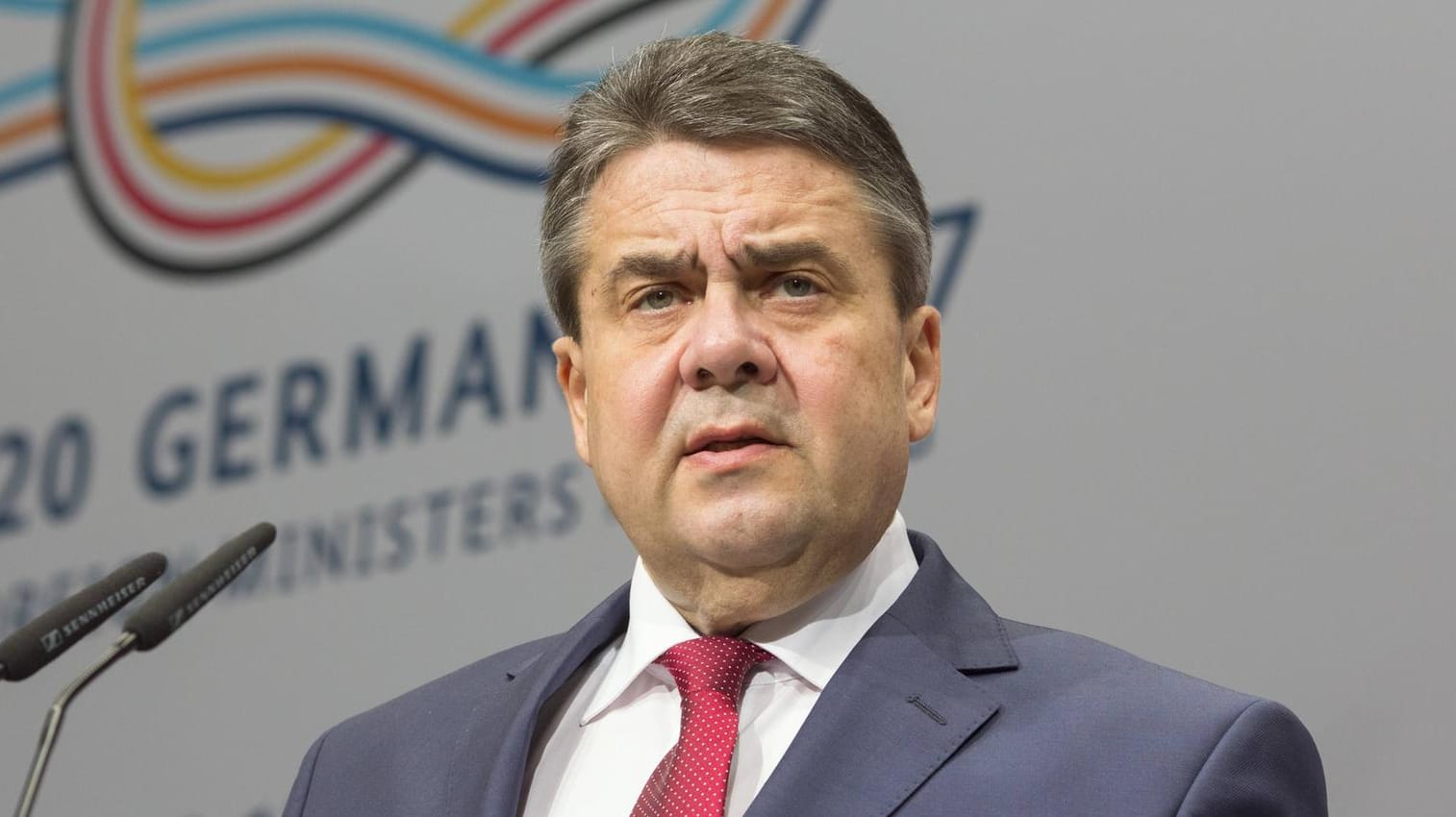 Sigmar Gabriel: "Die Stärke des Rechts und nicht das Recht des Stärkeren muss gelten".