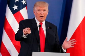 Bei seinem Besuch in Polen kritisierte US-Präsident Donald Trump Russland scharf.