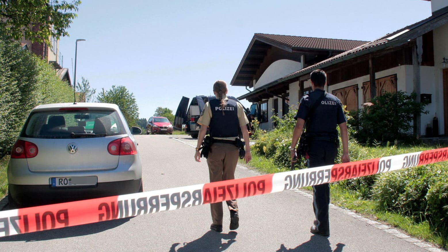Das Familiendrama in Vogtareuth nahe Rosenheim sorgt für Erschütterung. Das Familiendrama in Vogtareuth nahe Rosenheim sorgt für Erschütterung.