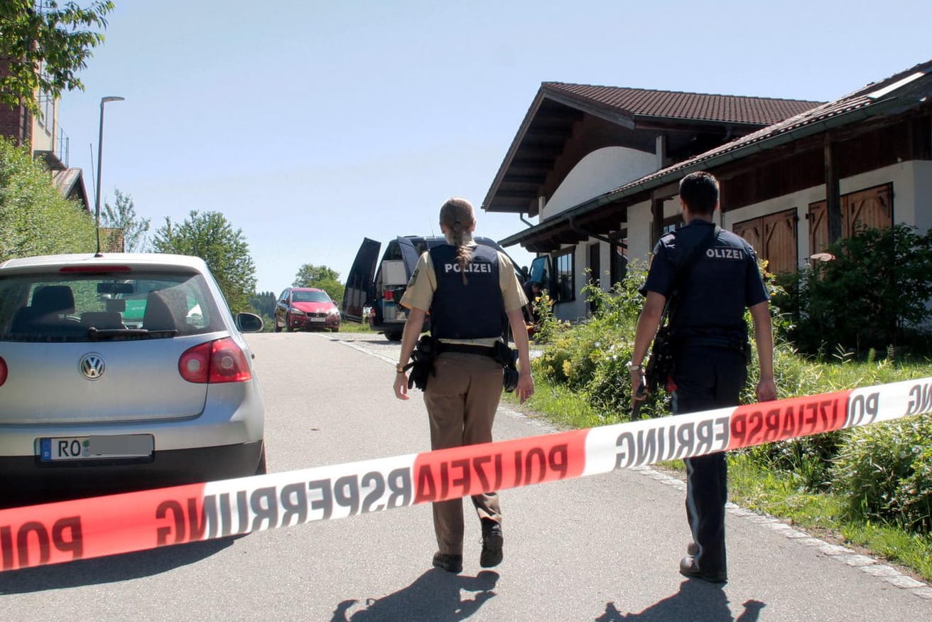 Das Familiendrama in Vogtareuth nahe Rosenheim sorgt für Erschütterung.