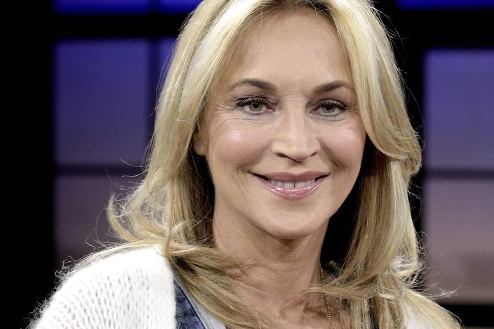 Moderatorin Caroline Beil schwebt aktuell im Mutterglück.