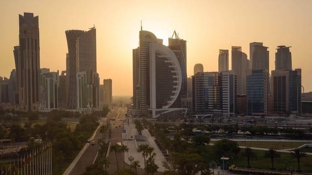 Unter anderem soll Katar seinen populären TV-Nachrichtensender Al-Dschasira schließen und die Verbindungen zum Iran zurückfahren. Unter anderem soll Katar seinen populären TV-Nachrichtensender Al-Dschasira schließen und die Verbindungen zum Iran zurückfahren.