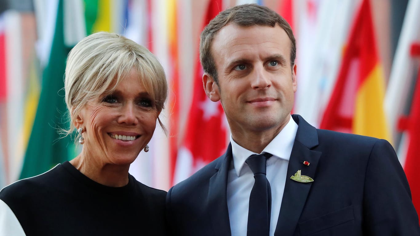 Frankreichs Staatspräsident Emmanuel Macron mit seiner Frau Brigitte.