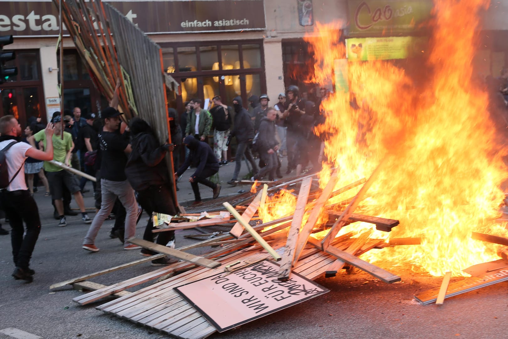 Am Rande des G20-Gipfels in Hamburg kam es zu massiven Ausschreitungen.
