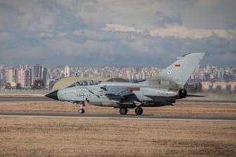Die Bundeswehr zieht ihre Kampfflugzeuge vom türkischen Luftwaffenstützpunkt Incirlik ab.