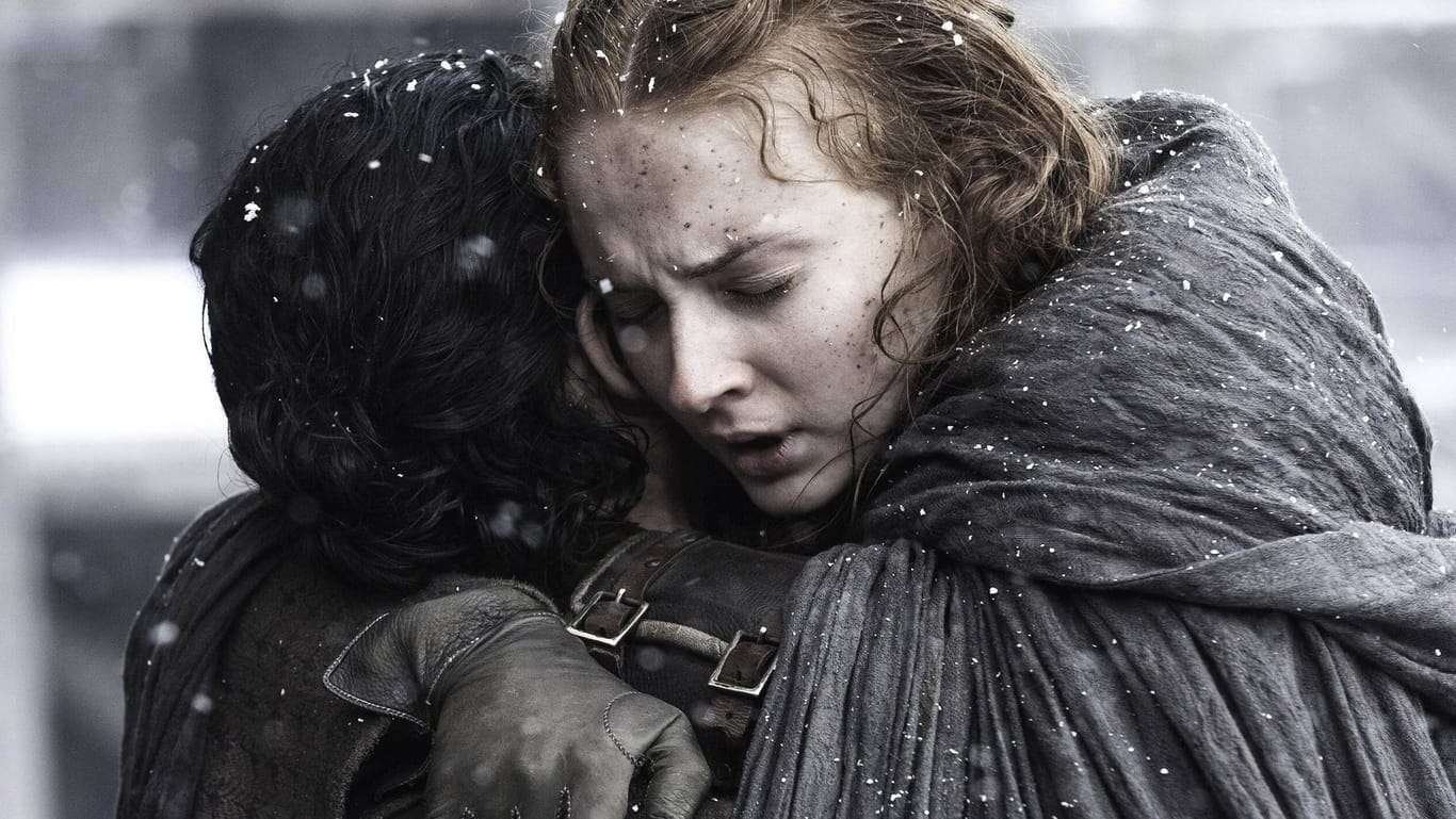 Sansa Stark (Sophie Turner) und Jon Snow (Kit Harington) sind wiedervereint.