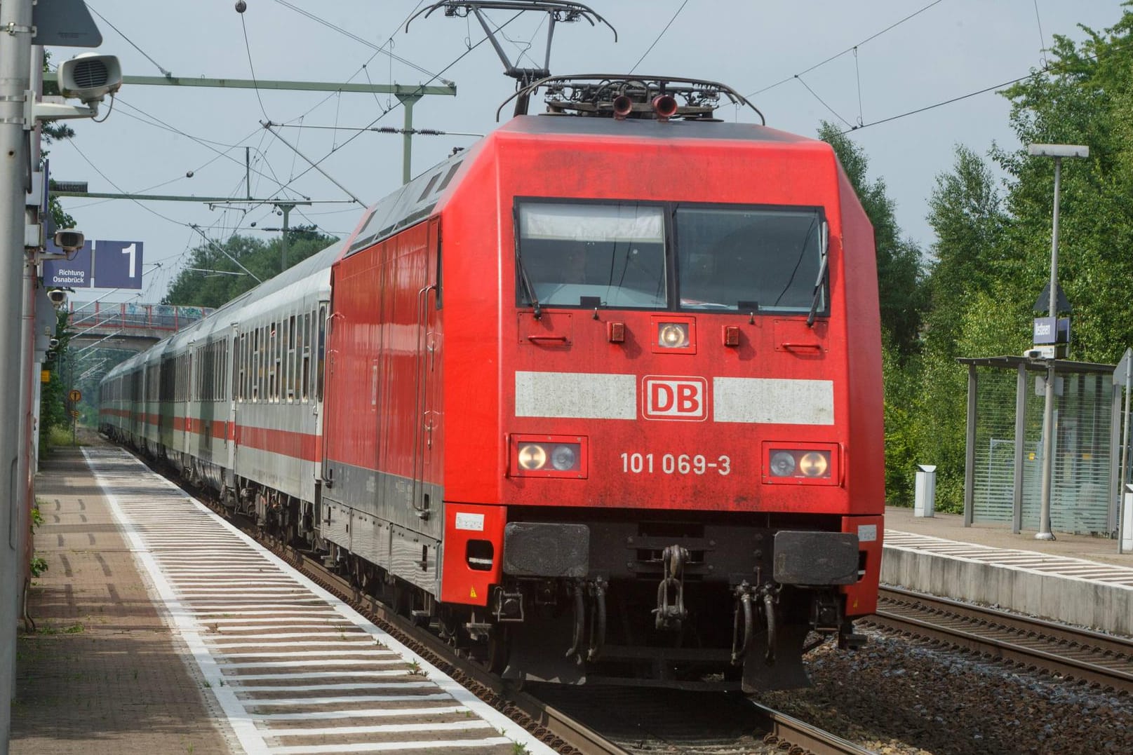 Fahrgäste stoppen betrunkenen Lokführer in Stolberg. (Symbolbild)