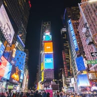 Times Square in New York City: Eine Langzeit-Studie nimmt auch das das Freizeitverhalten unter die Lupe.