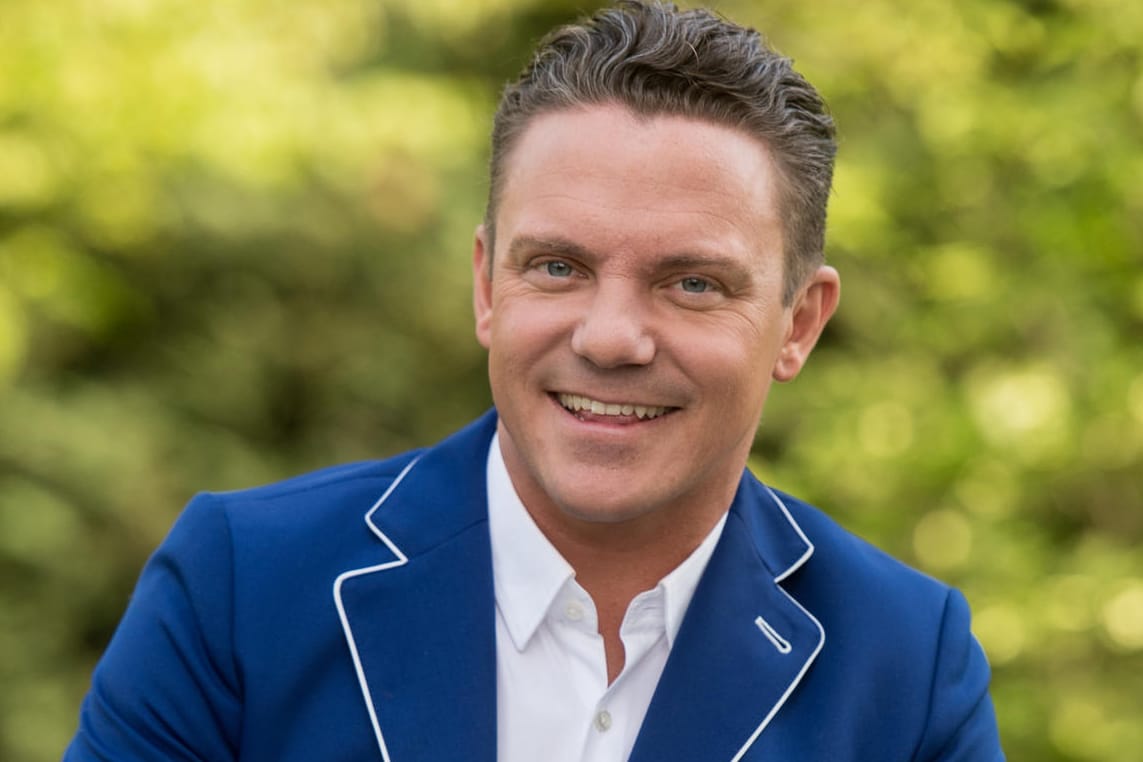 Nächstes Jahr wird Stefan Mross die Zuschauer und Zuschauerinnen noch häufiger am Sonntagmorgen begrüßen.