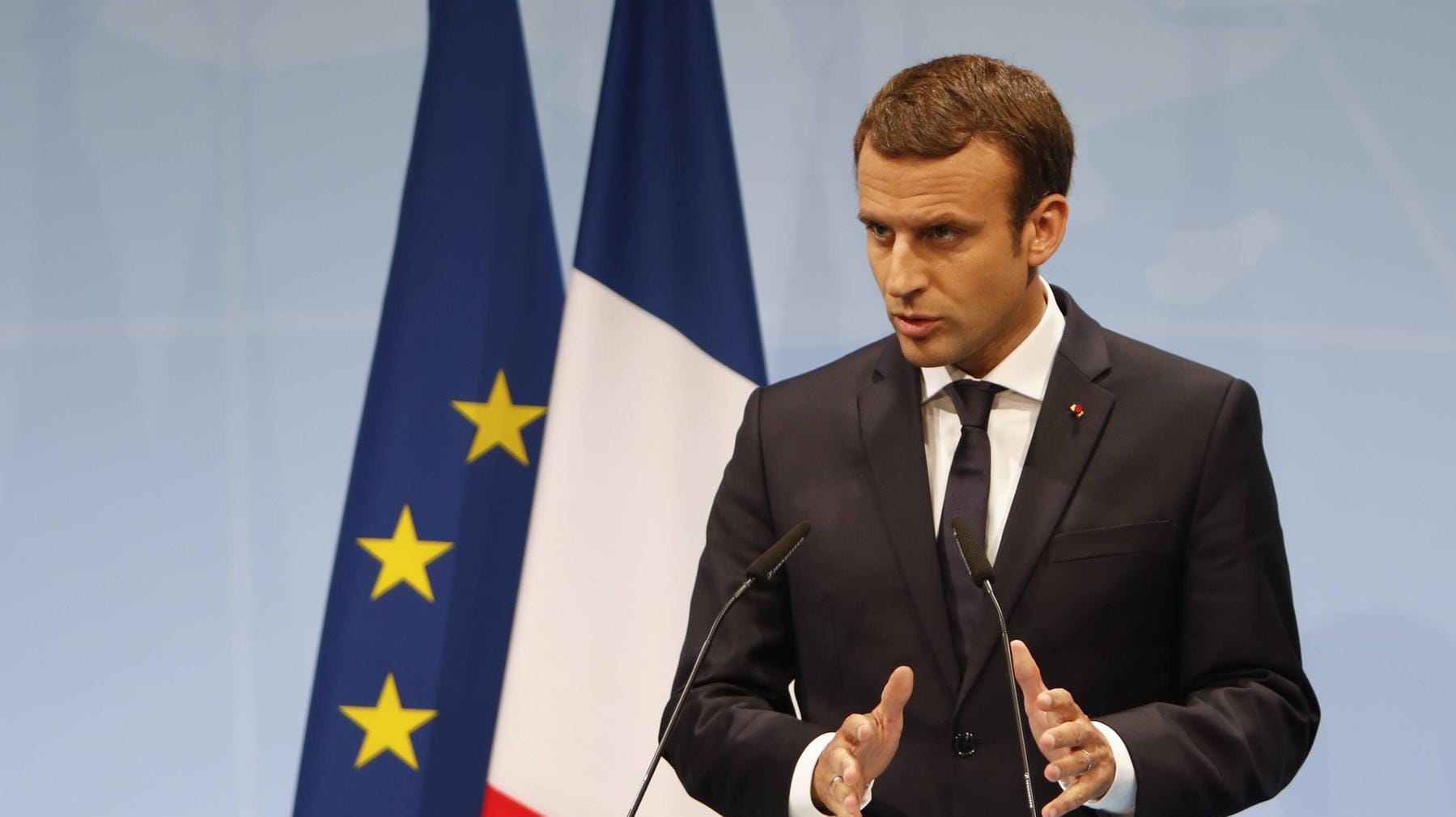 Macron geht die grundsätzlichen Probleme der EU an - und fordert zur Mithilfe auf. Macron geht die grundsätzlichen Probleme der EU an - und fordert zur Mithilfe auf.