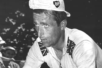 Der britische Radprofi Tom Simpson kurz vor seinem Zusammenbruch am Mont Ventoux.