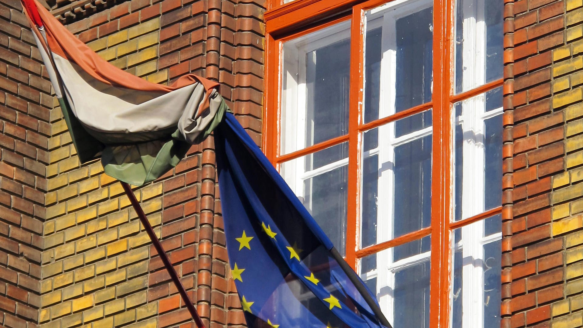 Das ungarische Gesetz stehe "nicht im Einklang mit dem EU-Recht".