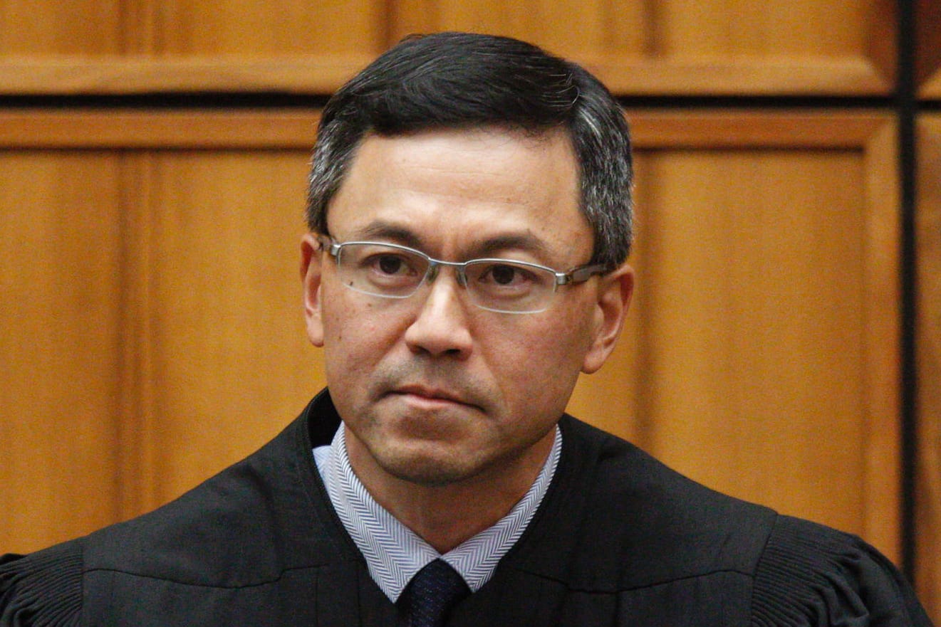Richter Derrick Watson kritisierte Trumps Einreiseverbot als "die Antithese gesunden Menschenverstandes".