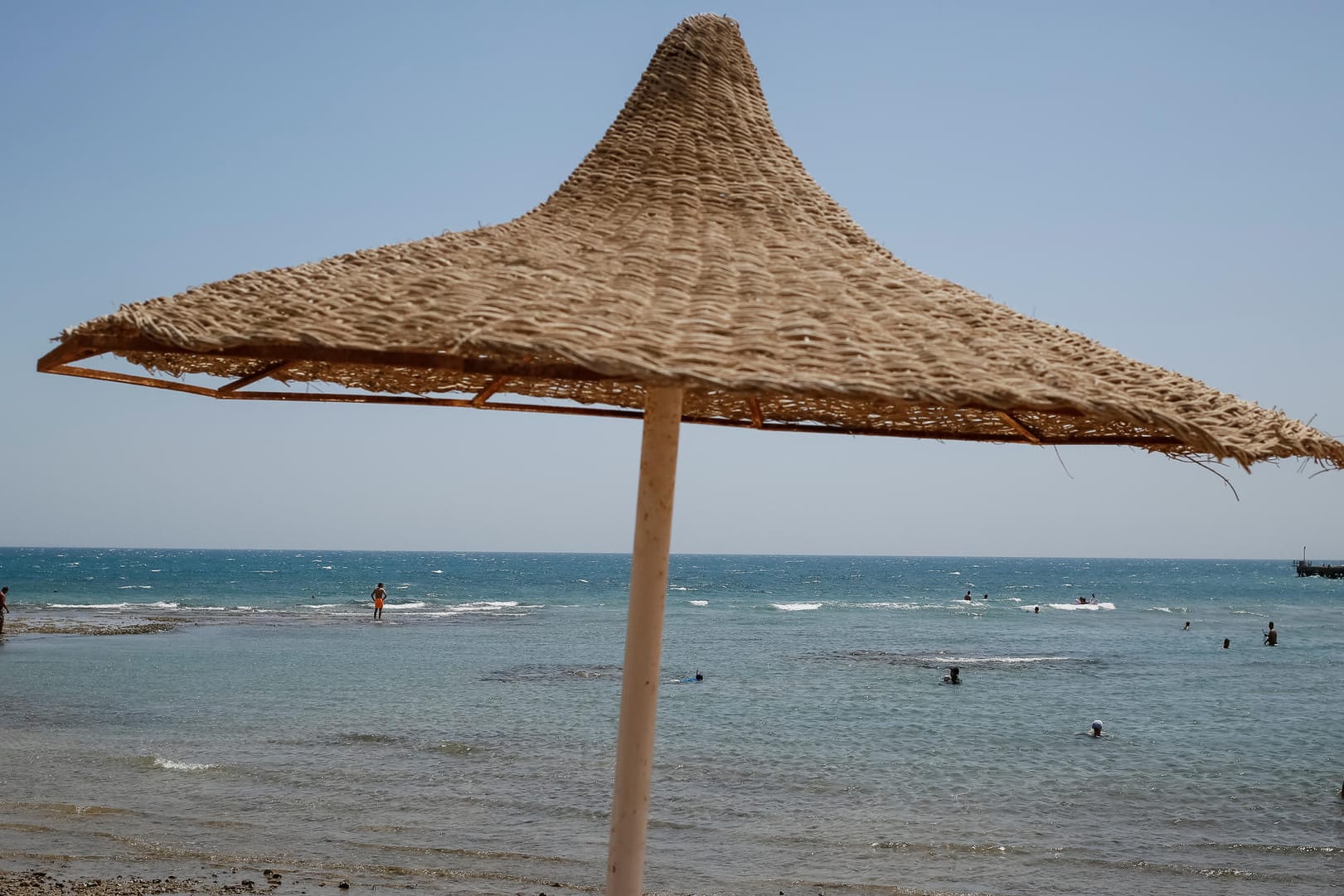 Dort wo auch deutsche Touristen gerne ihren Urlaub verbringen, hat ein Mann mit einem Messer bewaffnet mindestens sechs Menschen verletzt. (Symbolbild)