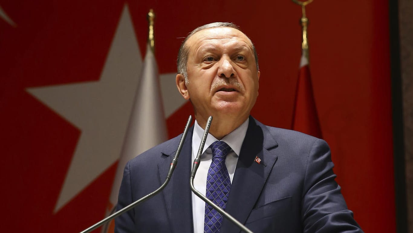 Die türkische Regierung hat deutschen Politikern einen geplanten Besuch auf einem Nato-Stützpunkt verboten.