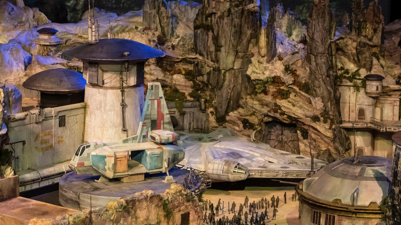 Das Modell des neuen Star Wars Parks für die Disneylands in Kalifornien und Florida