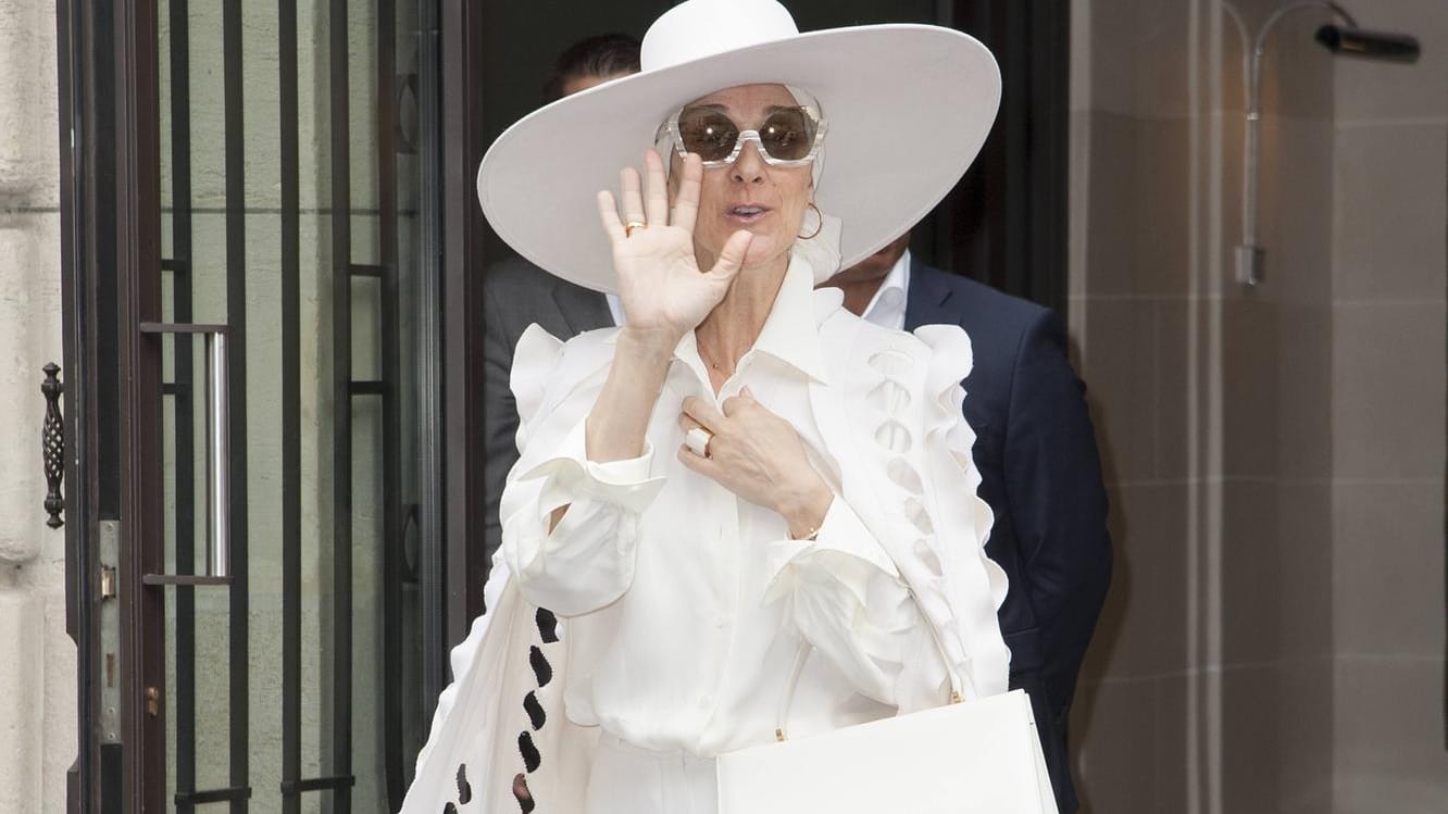 Celine Dion hat einen neuen Stylisten.