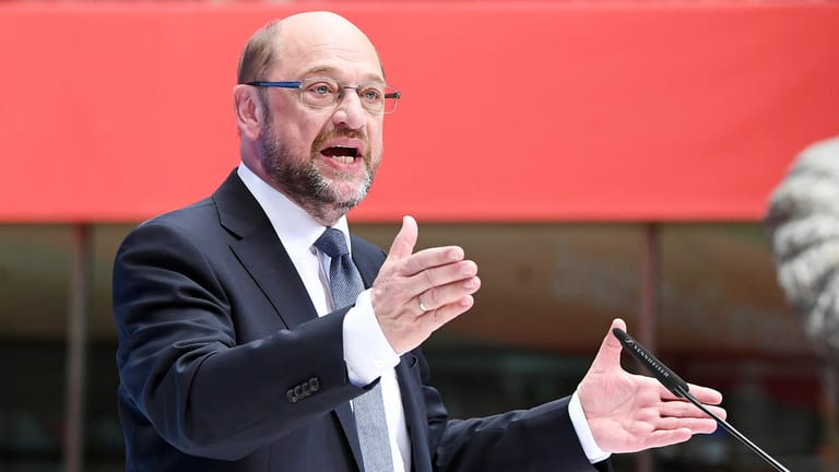 SPD-Kanzlerkandidat Martin Schulz hat eine Ergänzung zum Wahlprogramm seiner Partei vorgestellt.