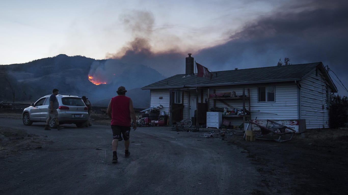 In Kanada mussten erneut mehrere tausende Menschen ihre Häuser wegen der anhaltenden Waldbrände verlassen.