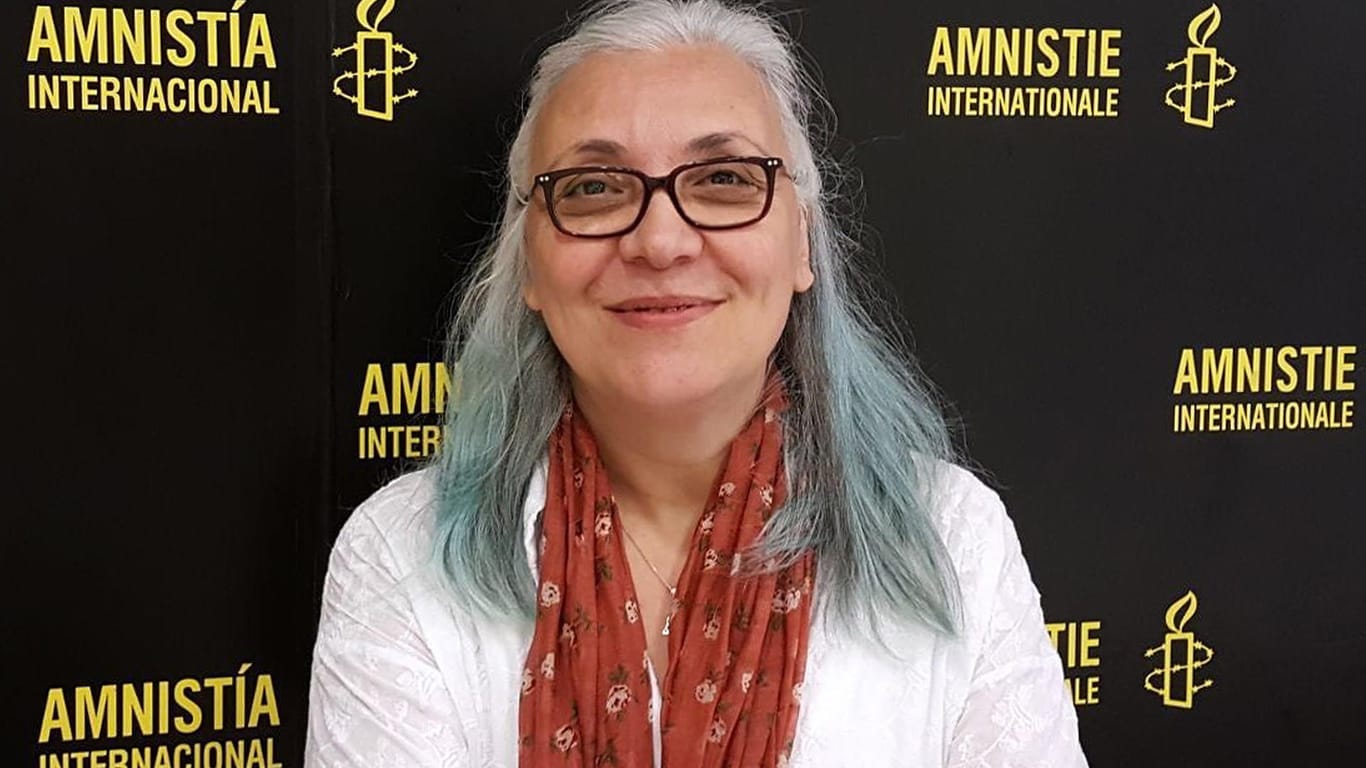 Idil Eser, die Direktorin der türkischen Sektion von Amnesty International, sitzt seit Anfang Juli im Gefängnis.
