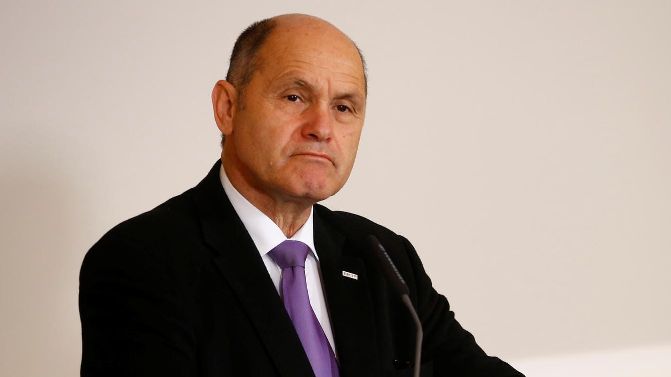 Österreichts Innenminister Wolfgang Sobotka fordert ein härteres Vorgehen gegen Seenotretter, die mit Schleusern zusammenarbeiten sollen. Österreichts Innenminister Wolfgang Sobotka fordert ein härteres Vorgehen gegen Seenotretter, die mit Schleusern zusammenarbeiten sollen.