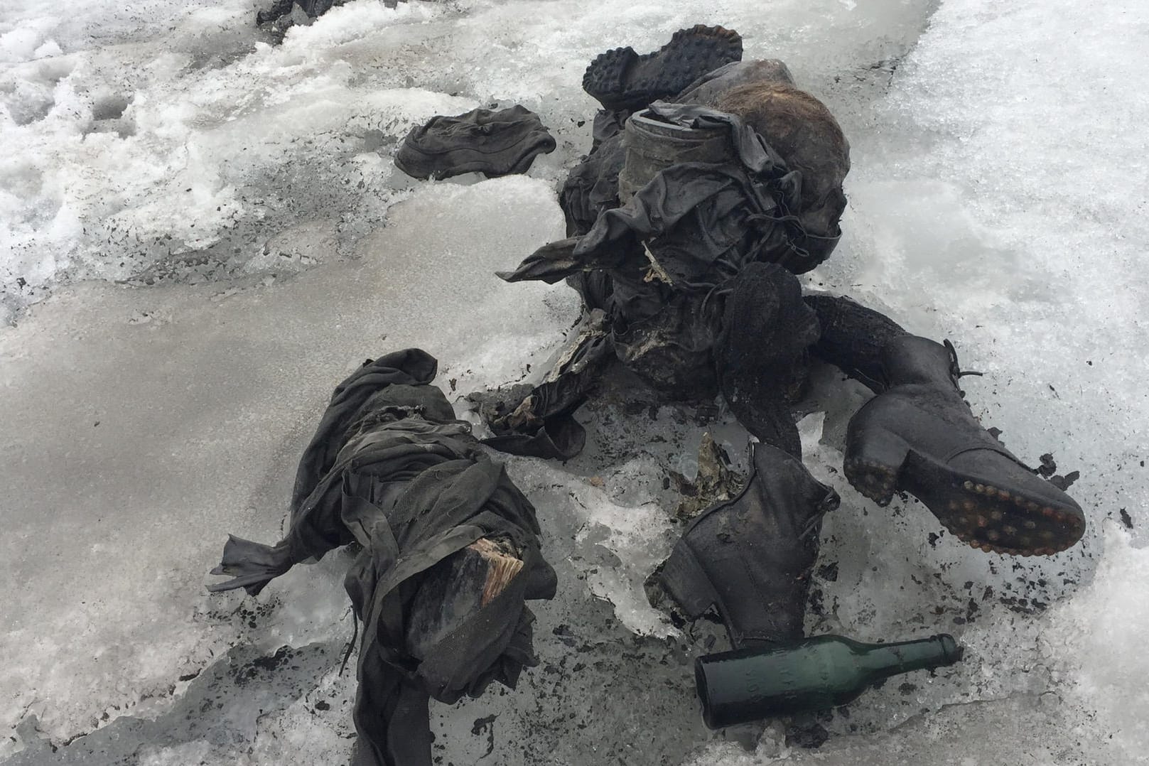 Die zwei Leichen waren vergangene Woche auf dem Tsanfleurongletscher in den Schweizer Alpen gefunden worden.