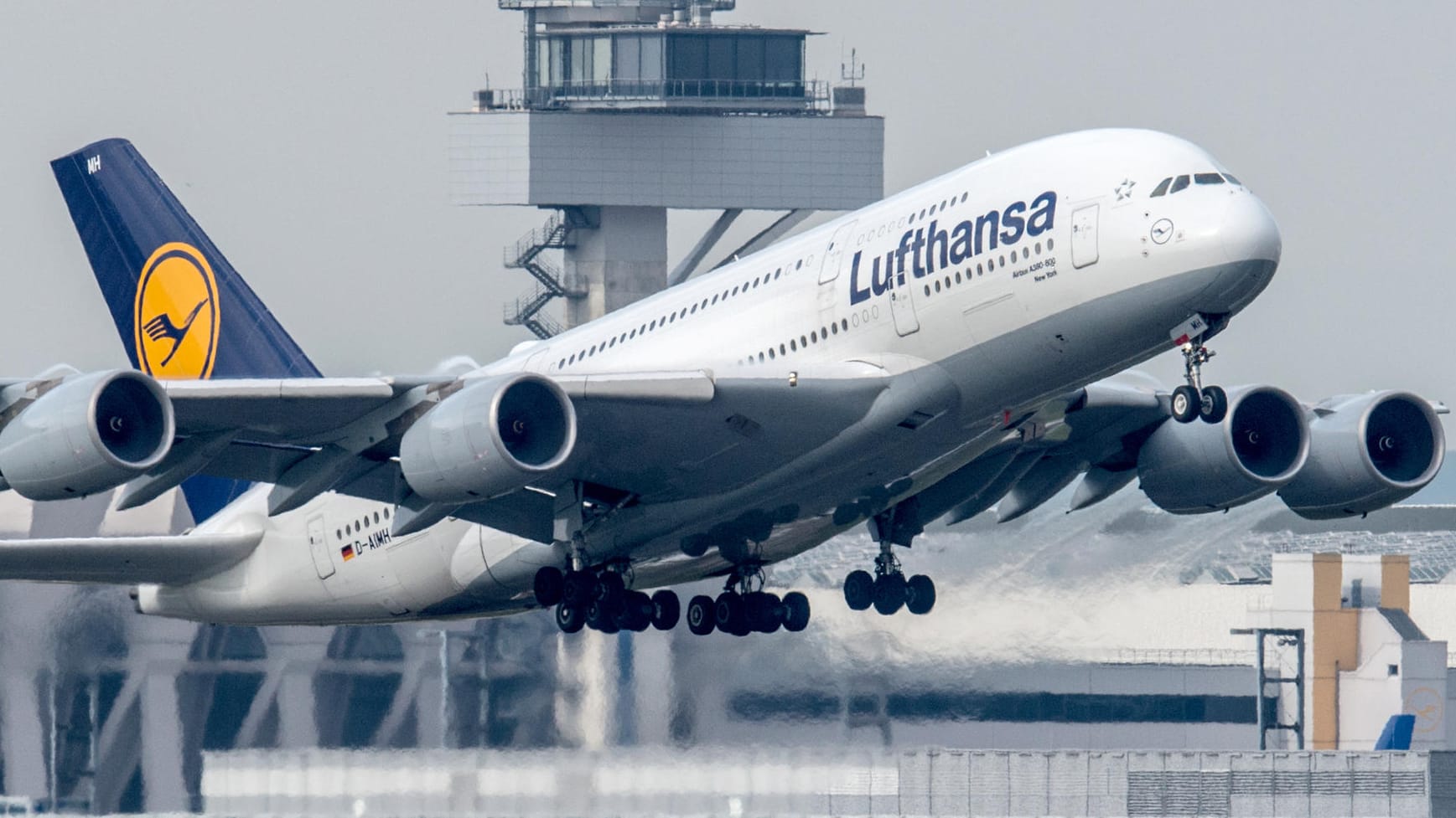 Ein Flugzeug der Lufthansa (Symbolbild).