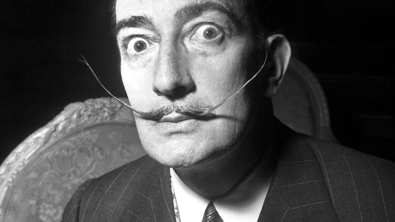 Der Leichnam von Salvador Dalí wurde fast 30 Jahre nach seinem Tod aus dem Grab genommen.