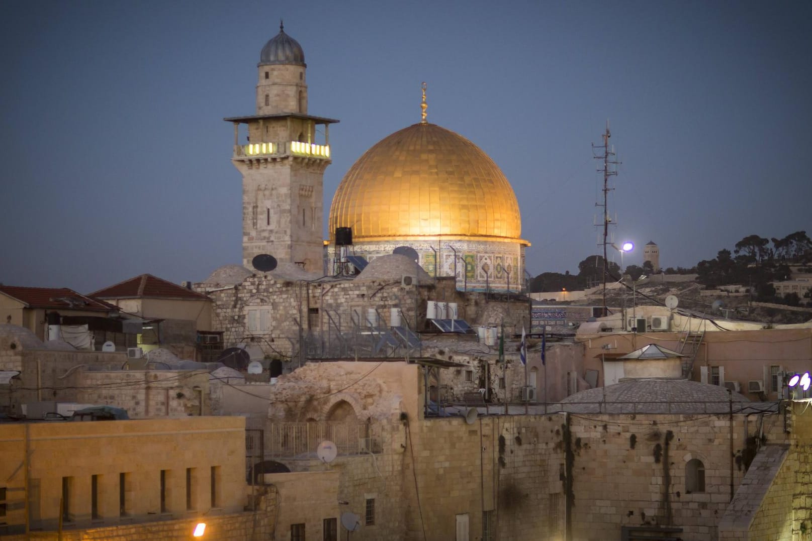 Der Blick auf den Tempelberg mit dem Felsendom in der Altstadt von Jerusalem.