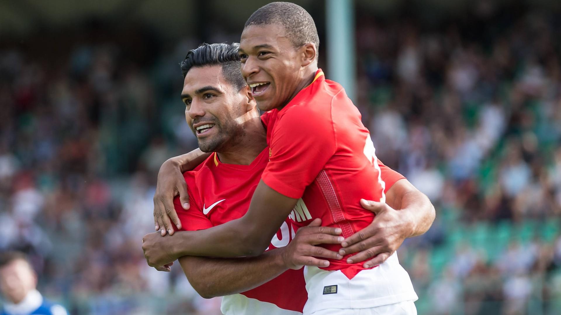 Kylian Mbappé mit seinem Sturmpartner Radamel Falcao.