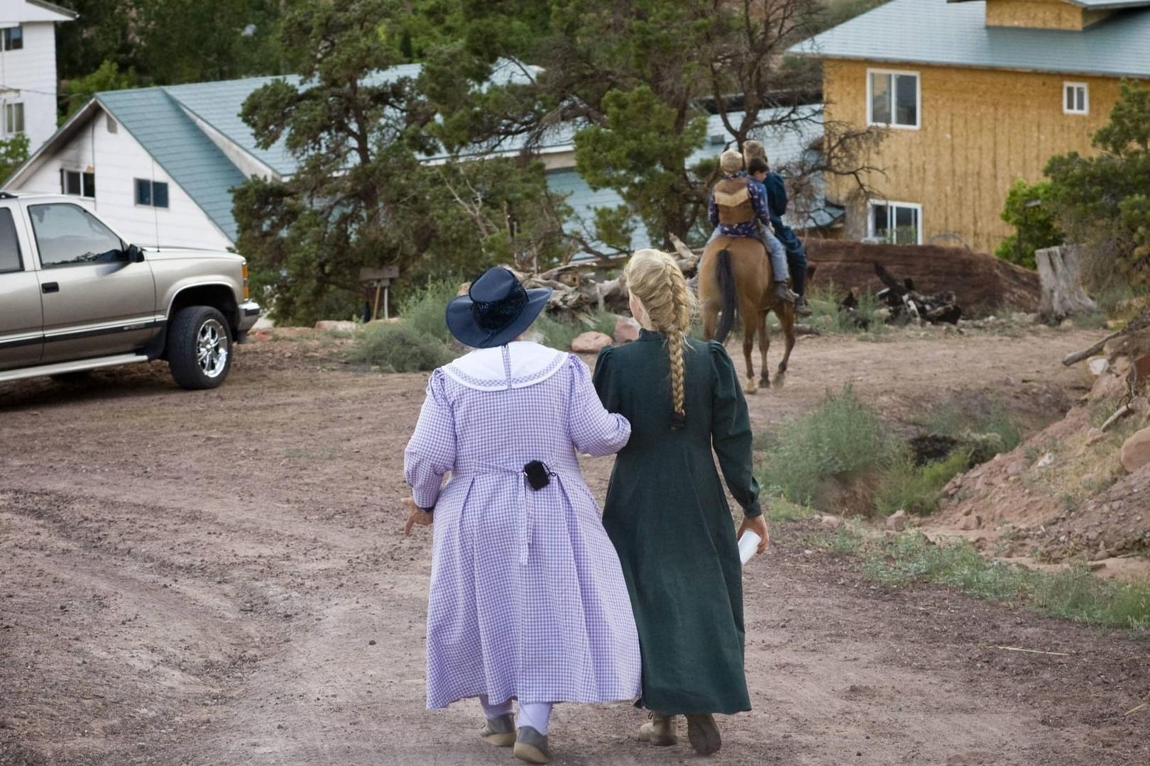 Die Anhänger der FLDS ziehen sich in ihren Dörfern sehr stark von der Geselleschaft zurück.