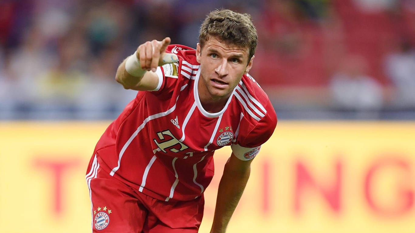 Thomas Müller feiert seinen Treffer zum zwischenzeitlichen 2:0 gegen den englischen Meister.
