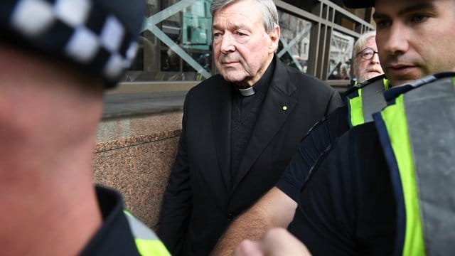 George Pell steht wegen Missbrauchsvorwürfen in Melbourne vor Gericht. George Pell steht wegen Missbrauchsvorwürfen in Melbourne vor Gericht.
