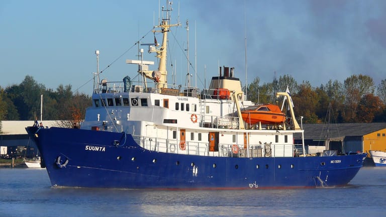 Die "Suunta" schwimmt im Hafen von Kiel. Das Schiff trägt seit Februar 2017 den Namen "C Star" und fährt unter mongolischer Flagge.