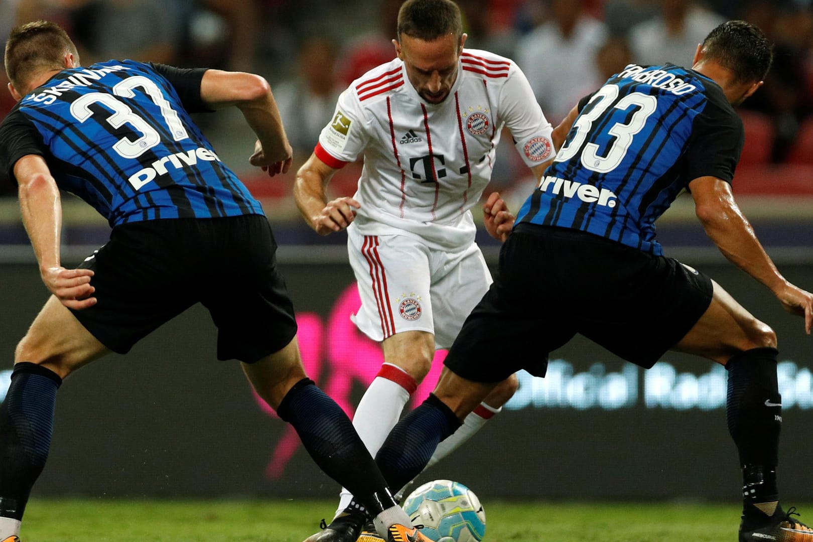 Franck Ribery musste nach einer halben Stunde verletzt ausgewechselt werden.