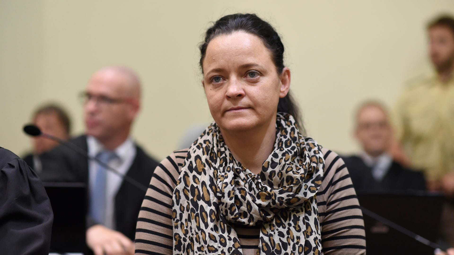 Eine bewusste "Verhöhnung" der Opfer wirft die Bundesanwaltschaft der Angeklagten Beate Zschäpe vor. Eine bewusste "Verhöhnung" der Opfer wirft die Bundesanwaltschaft der Angeklagten Beate Zschäpe vor.