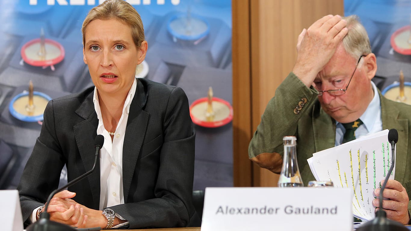 Alice Weidel und Alexander Gauland, die Spitzenkandidaten der AfD für die Bundestagswahl, bei einem Pressetermin in Berlin.