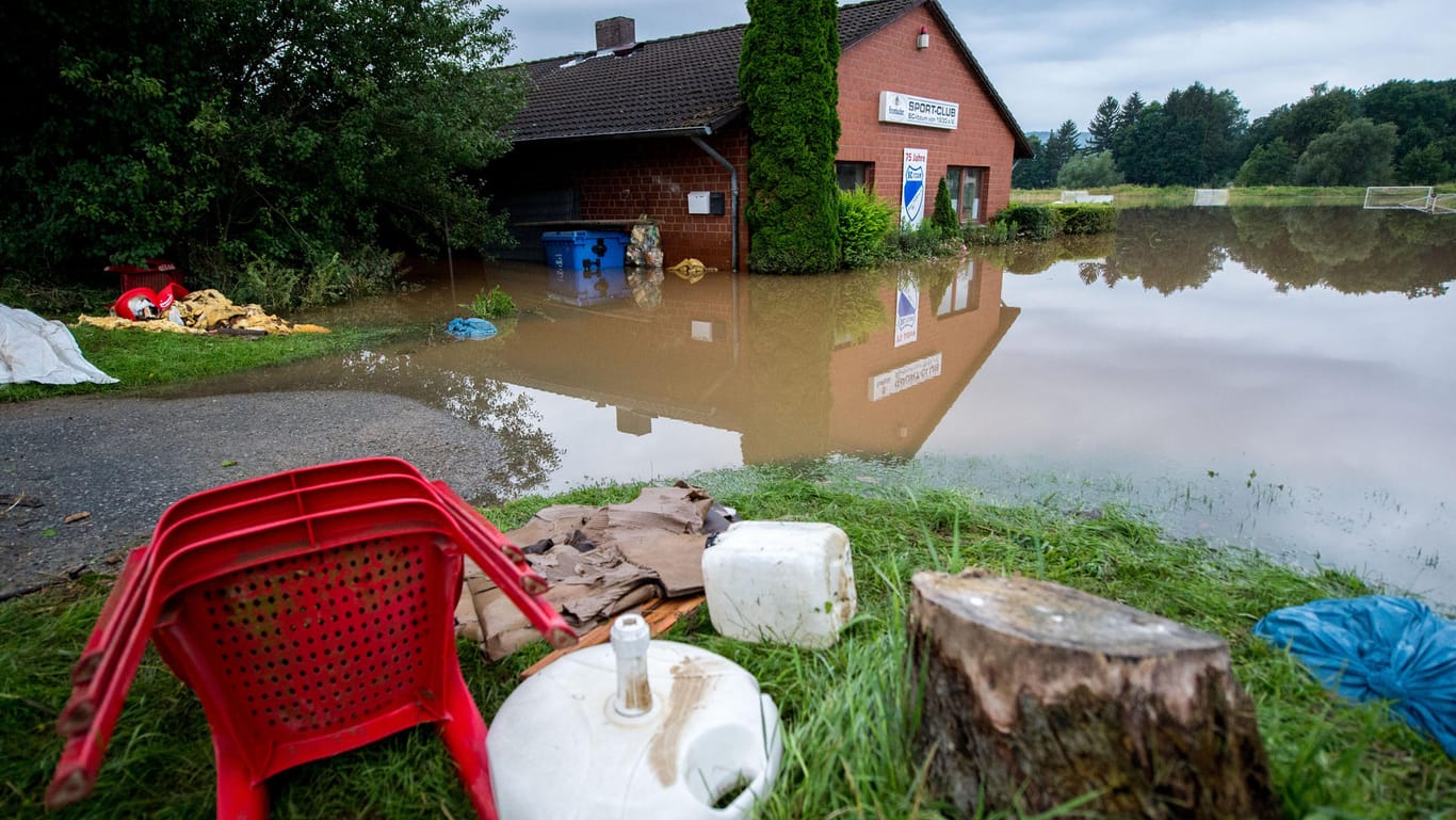 Das Vereinsheim des SC Itzum (Hildesheim) ist stark vom Hochwasser betroffen.