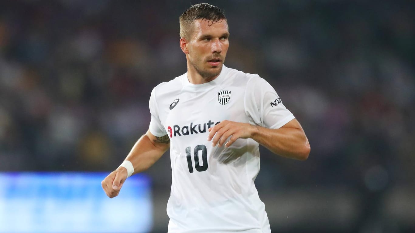 Lukas Podolski im Trikot von Vissel Kobe.