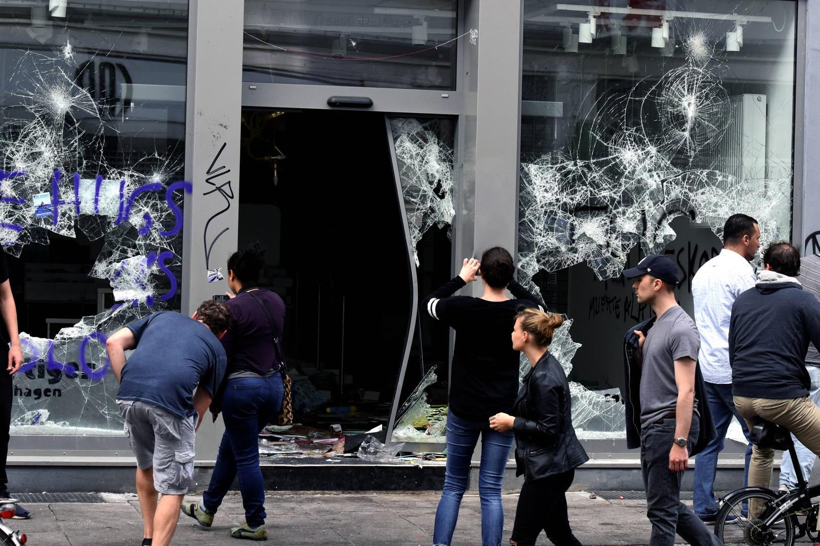 Auswirkungen der schweren Krawalle beim G20-Gipfel in Hamburg.