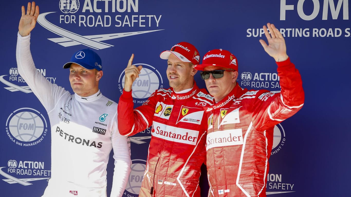 Ferrari geht mit Sebastian Vettel und Kimi Räikkönen von den Positionen eins und zwei in das Rennen am Sonntag. Silberpfeil-Pilot Valtteri Bottas startet von Platz drei.