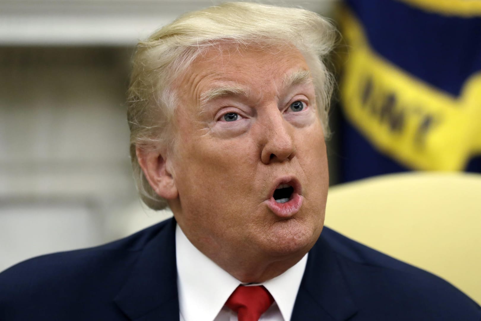US-Präsident Donald Trump spricht bei der Vorstellung von Stabschef Kelly mit Medienvertretern.