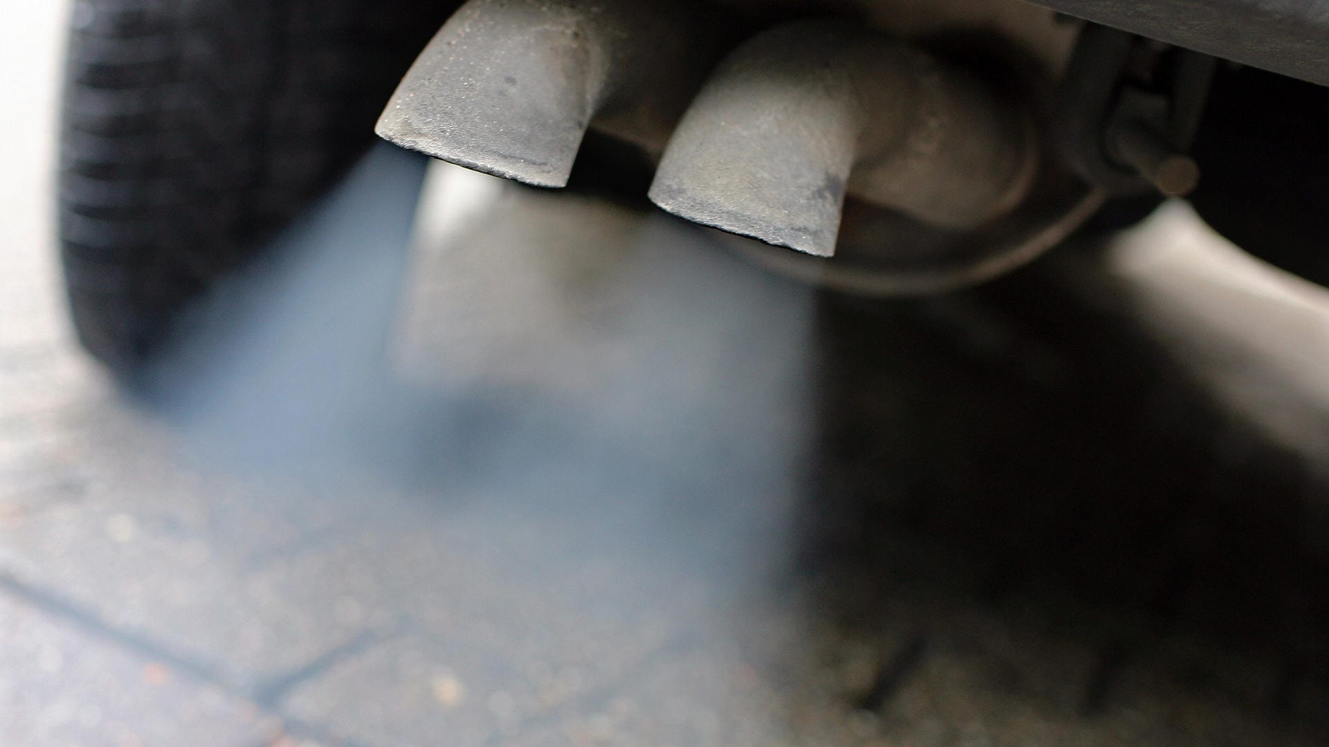Dieselfahrzeuge gelten als eine der Hauptursachen der Luftverschmutzung in vielen deutschen Großstädten. Es drohen Fahrverbote. Dieselfahrzeuge gelten als eine der Hauptursachen der Luftverschmutzung in vielen deutschen Großstädten. Es drohen Fahrverbote.