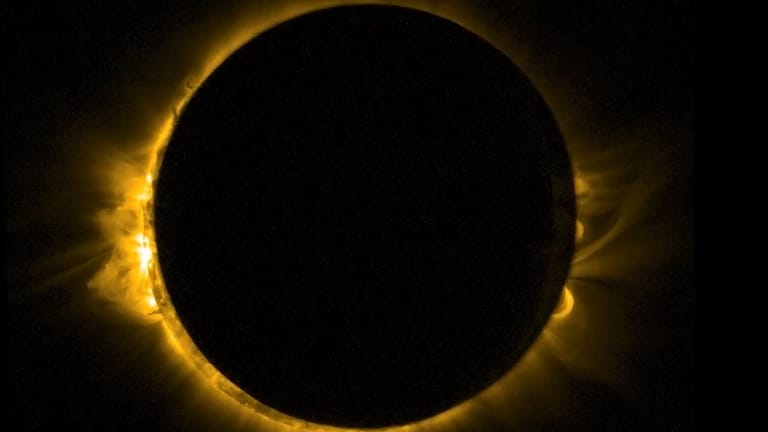 So ähnlich könnte es am Montag im den USA aussehen: Dieser Screenshot aus einem von der Europäische Raumfahrtagentur ESA am 20. März 2015 veröffentlichten Video zeigt eine totale Sonnenfinsternis.