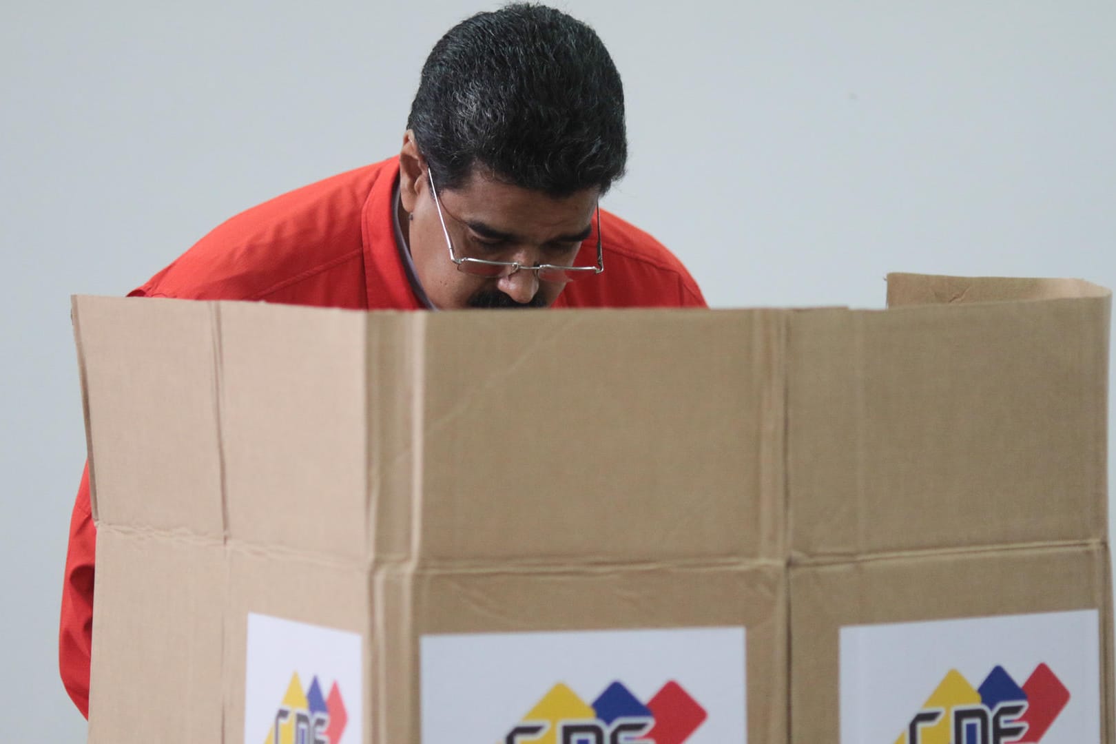 19,4 Millionen Venezuelaner waren aufgerufen, am Sonntag über eine umstrittene verfassungsgebende Versammlung in Caracas abzustimmen. Ein Oppositionsbündnis hatte zum Boykott aufgerufen.